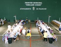 Chocolatada para la tercera edad