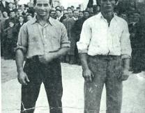 Mario y zurzo en el frontón